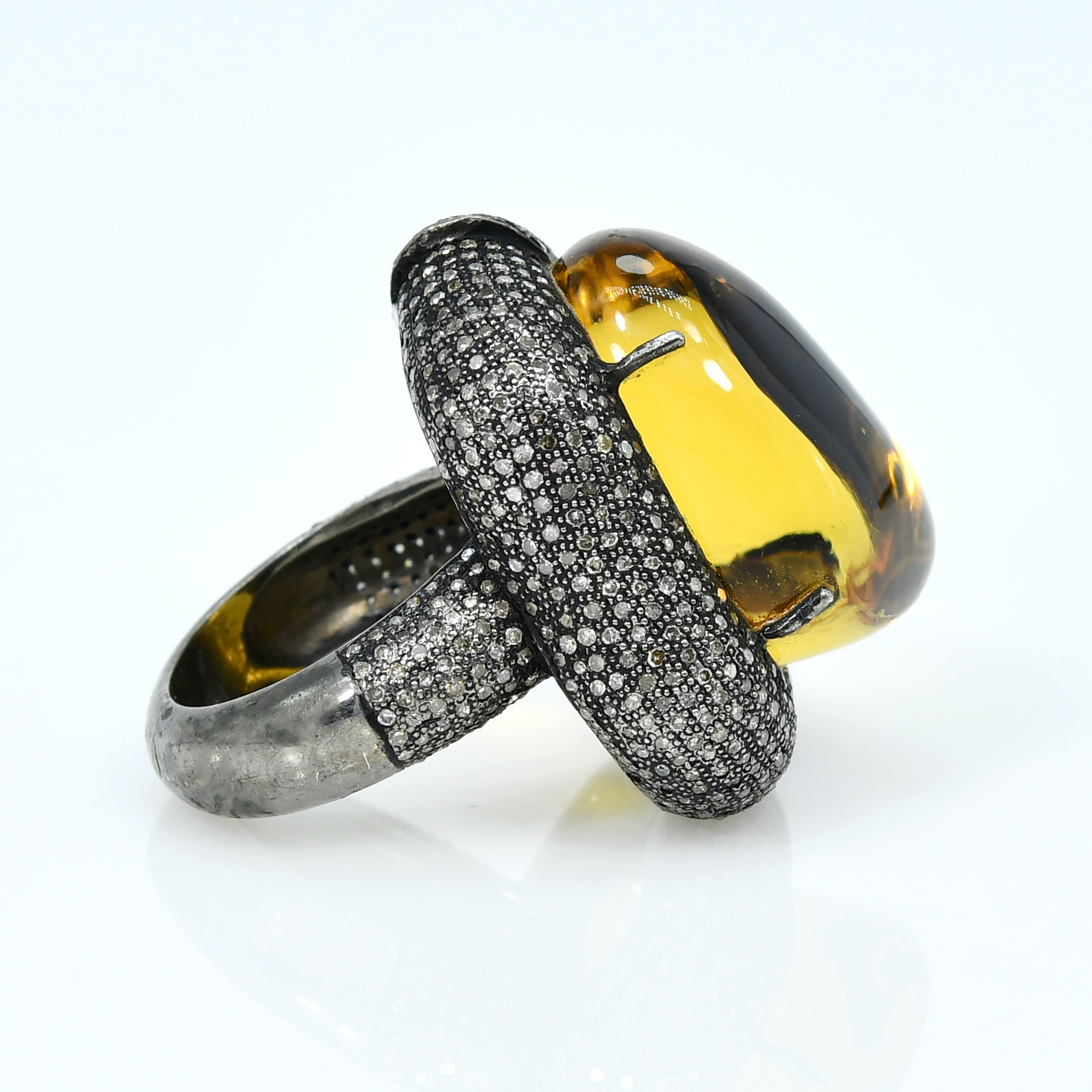 Yellow Gold & Silver Oval & Diamond Round Ring