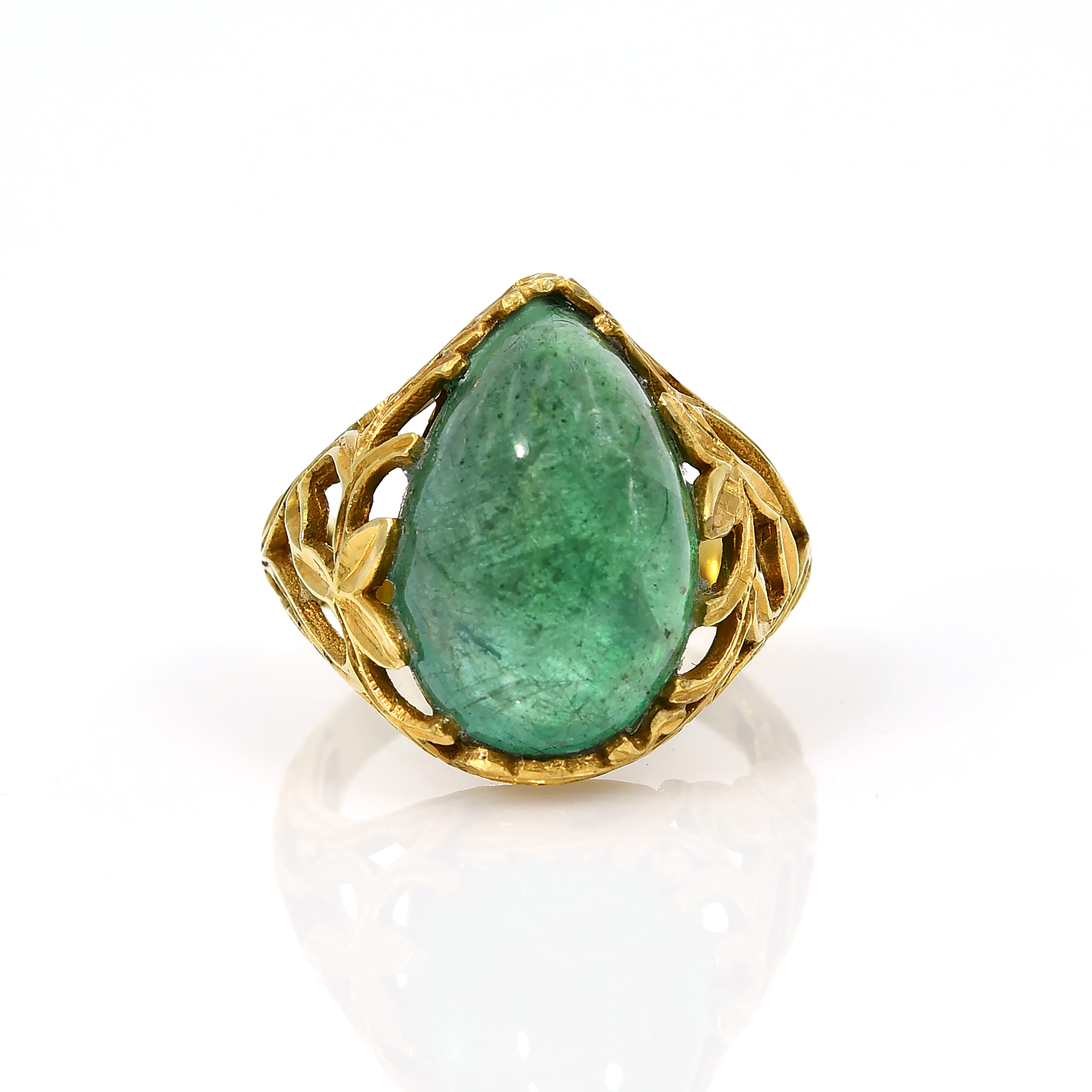 14k Yellow Gold Emerald Pear Cabochon Ring