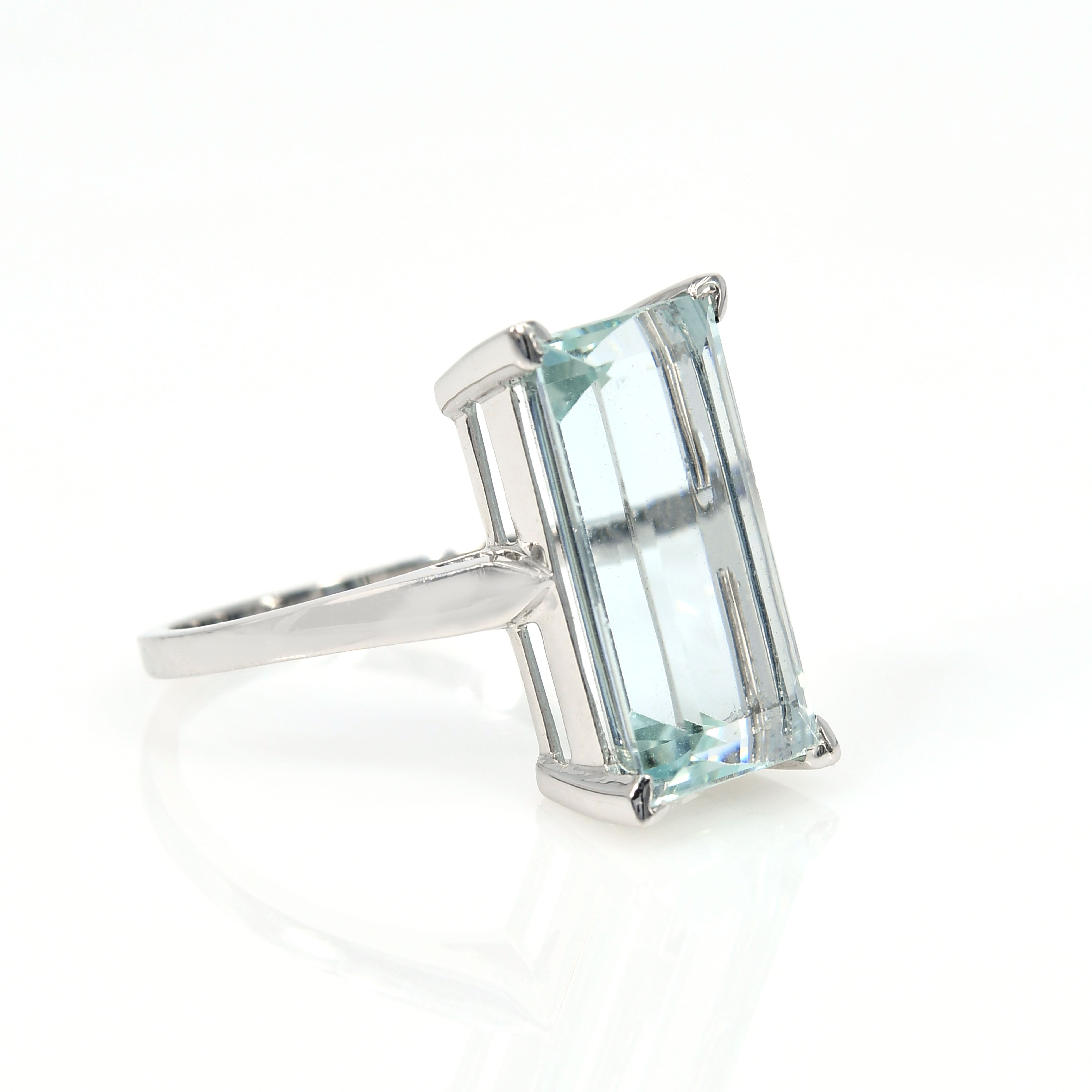 14k White Gold Natural Aquamarine Ring