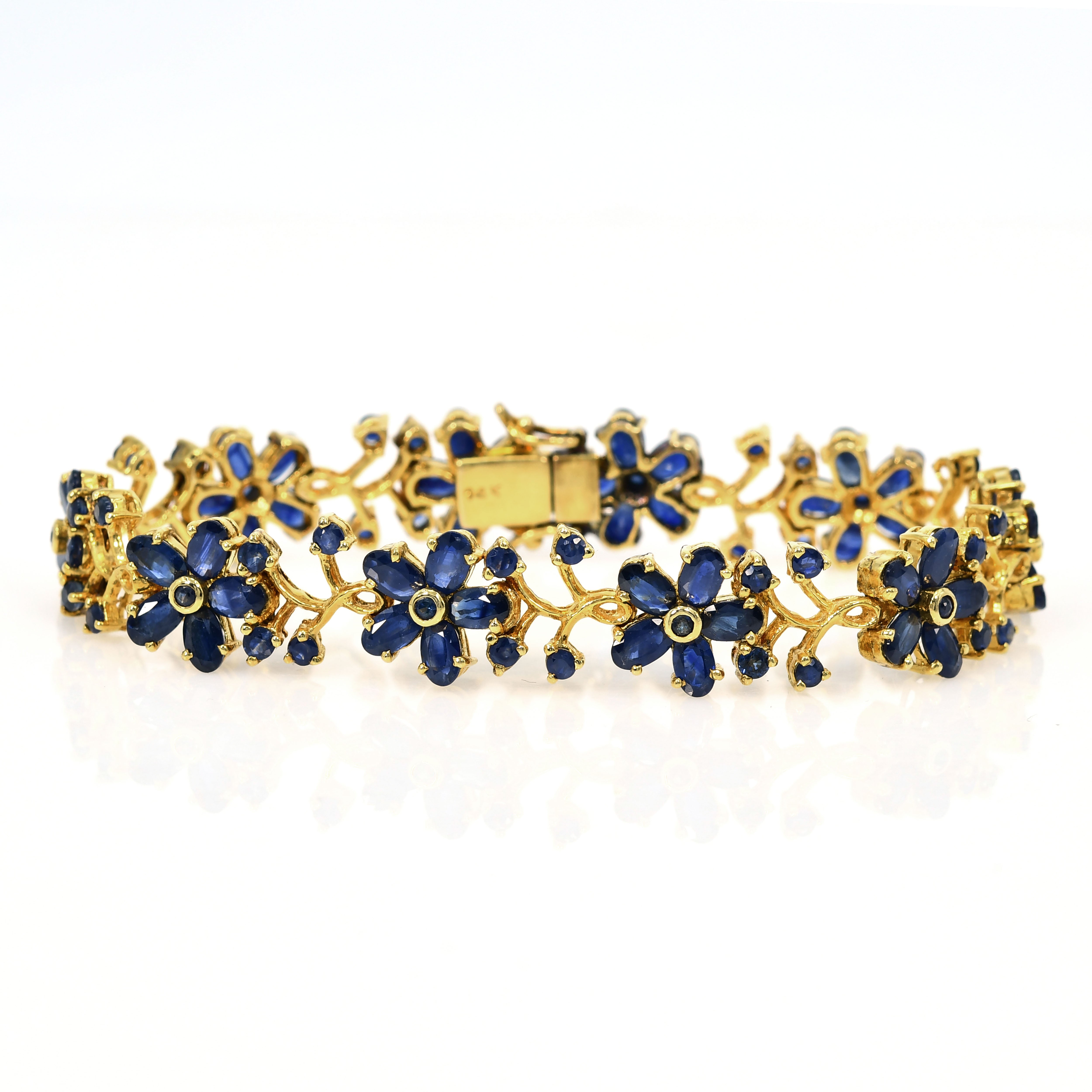 18k Yellow Gold Sapphire Bangle Bloom Collection