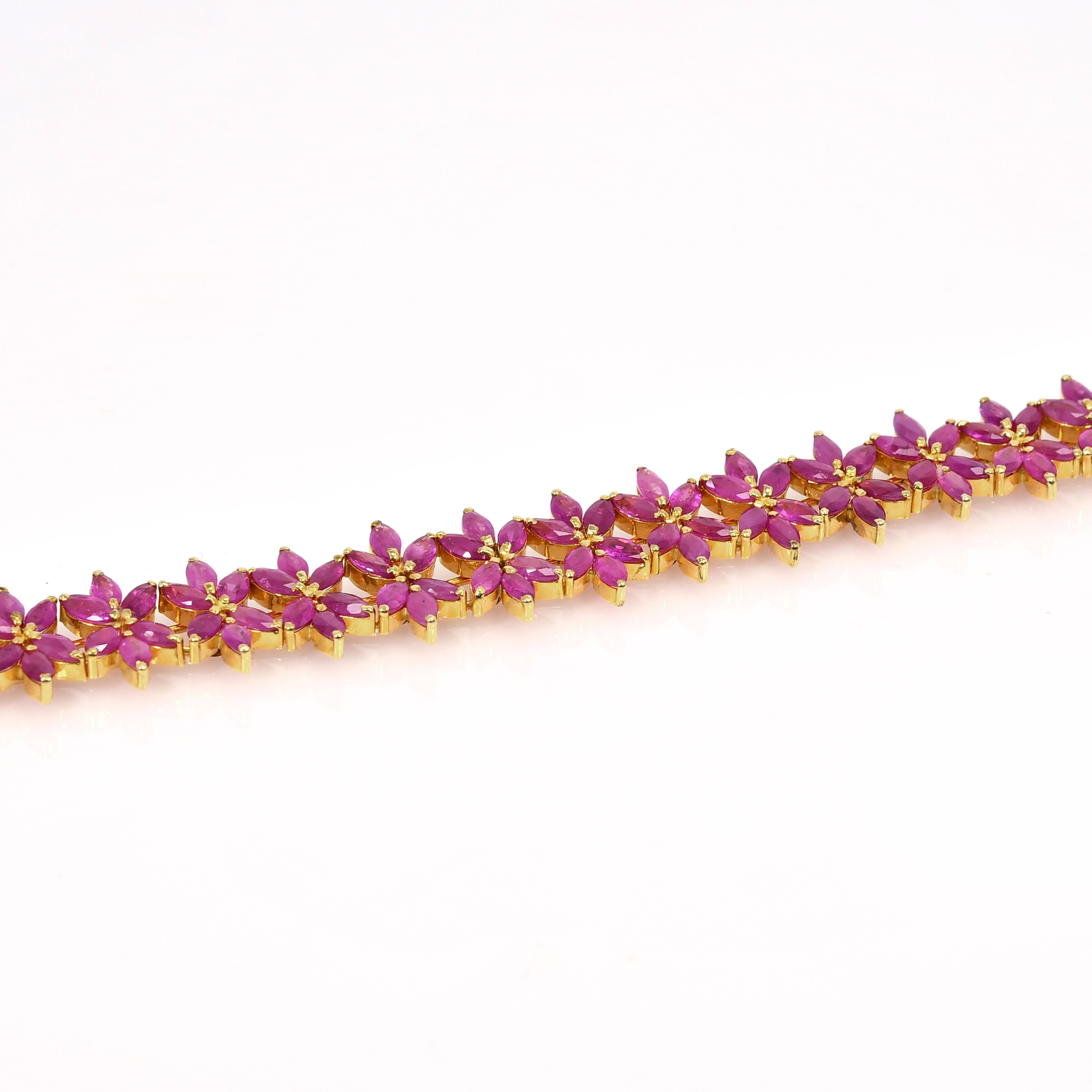 18k Yellow Gold Ruby Bangle