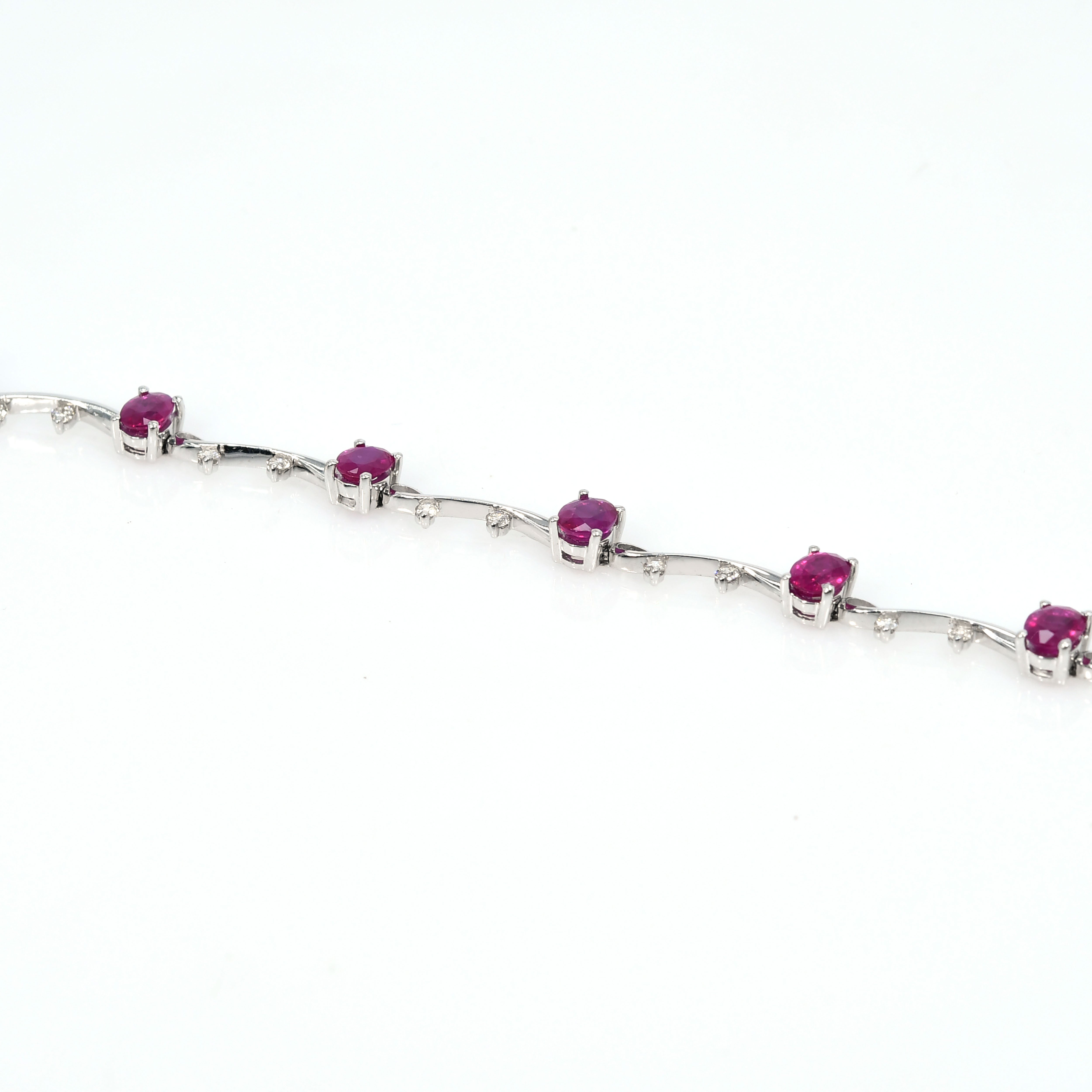 18k White Gold Ruby Diamond Bracelet