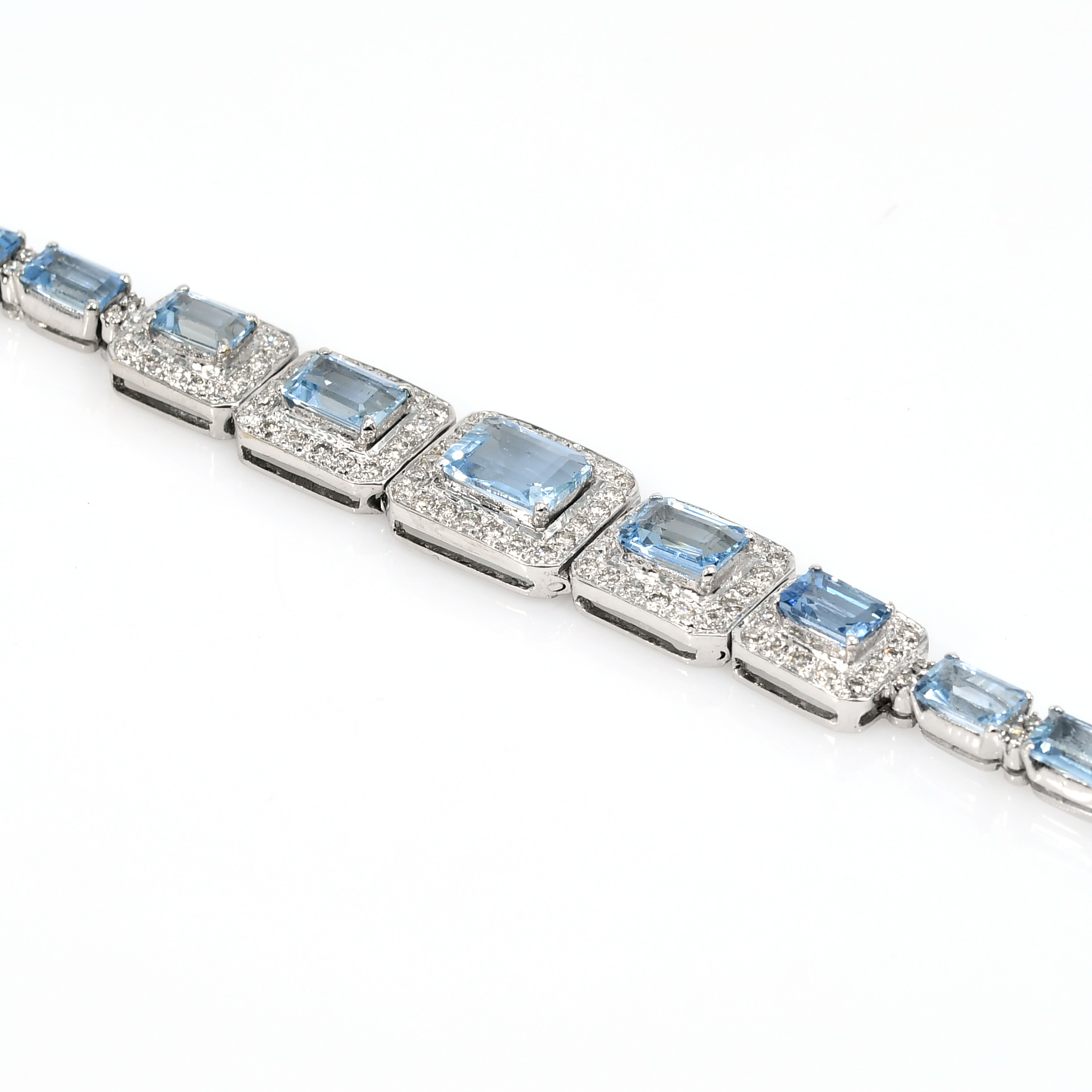 18k White Gold Aquamarine Diamond Bracelet