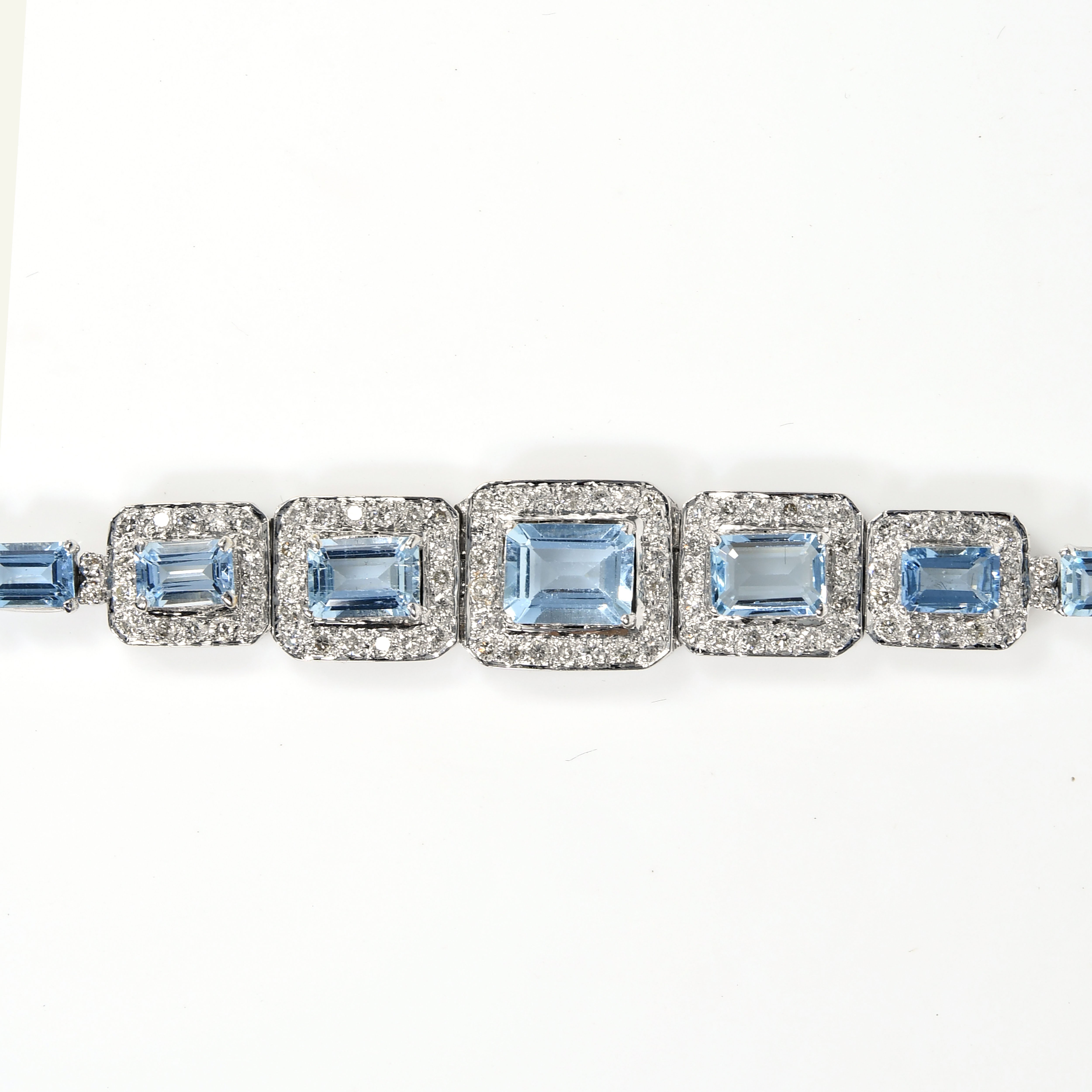 18k White Gold Aquamarine Diamond Bracelet