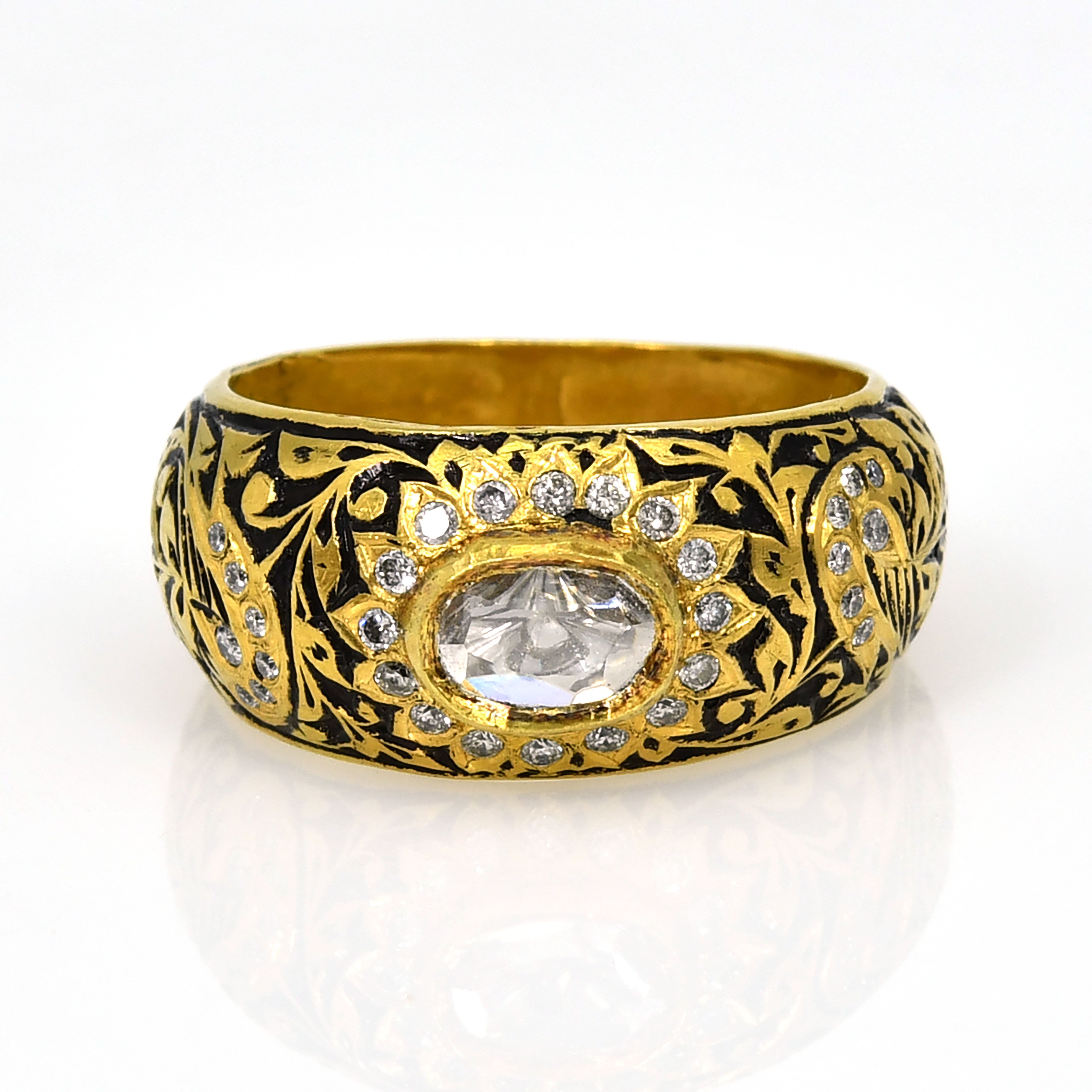 18k Gold Hand Engraved Diamond Ring