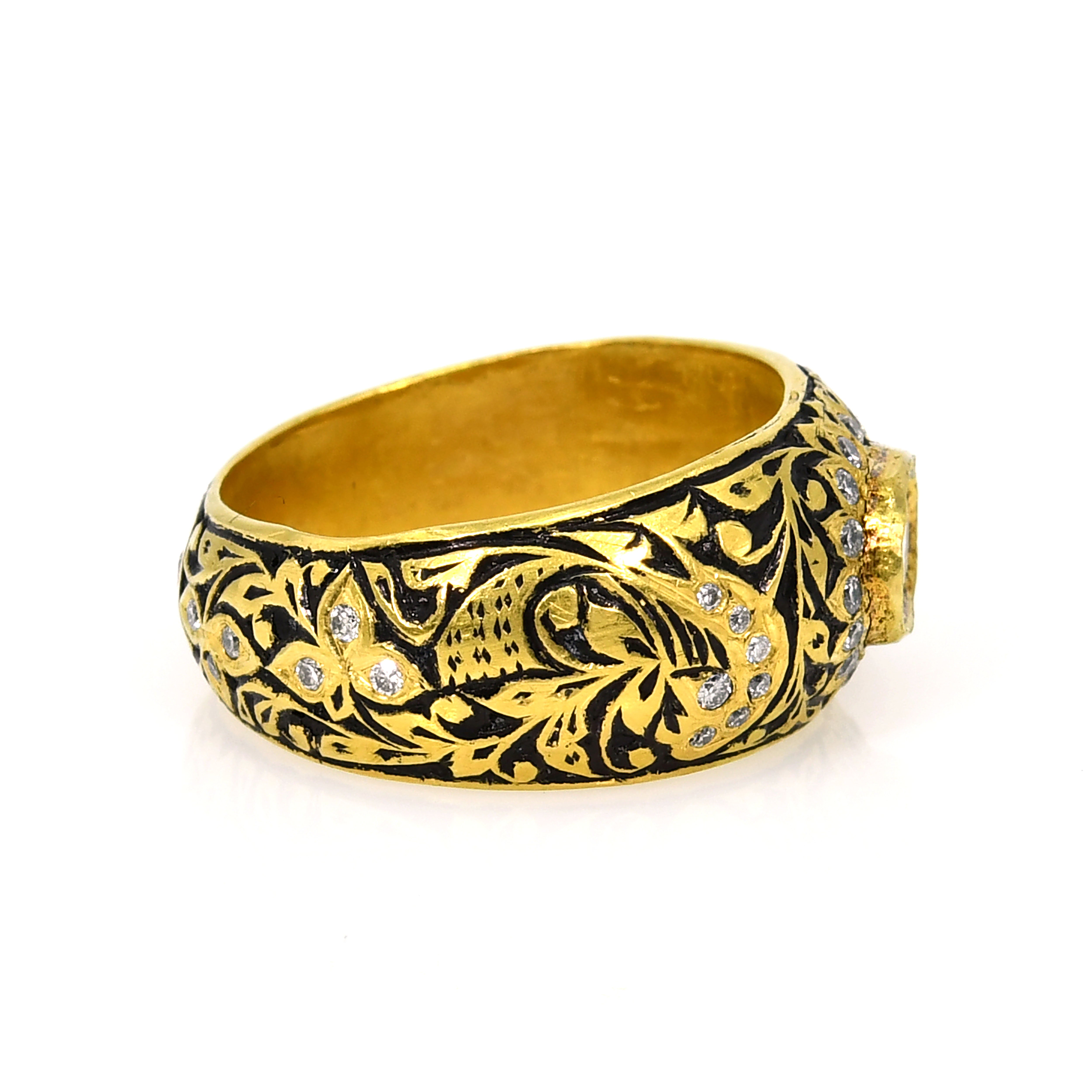 18k Gold Hand Engraved Diamond Ring