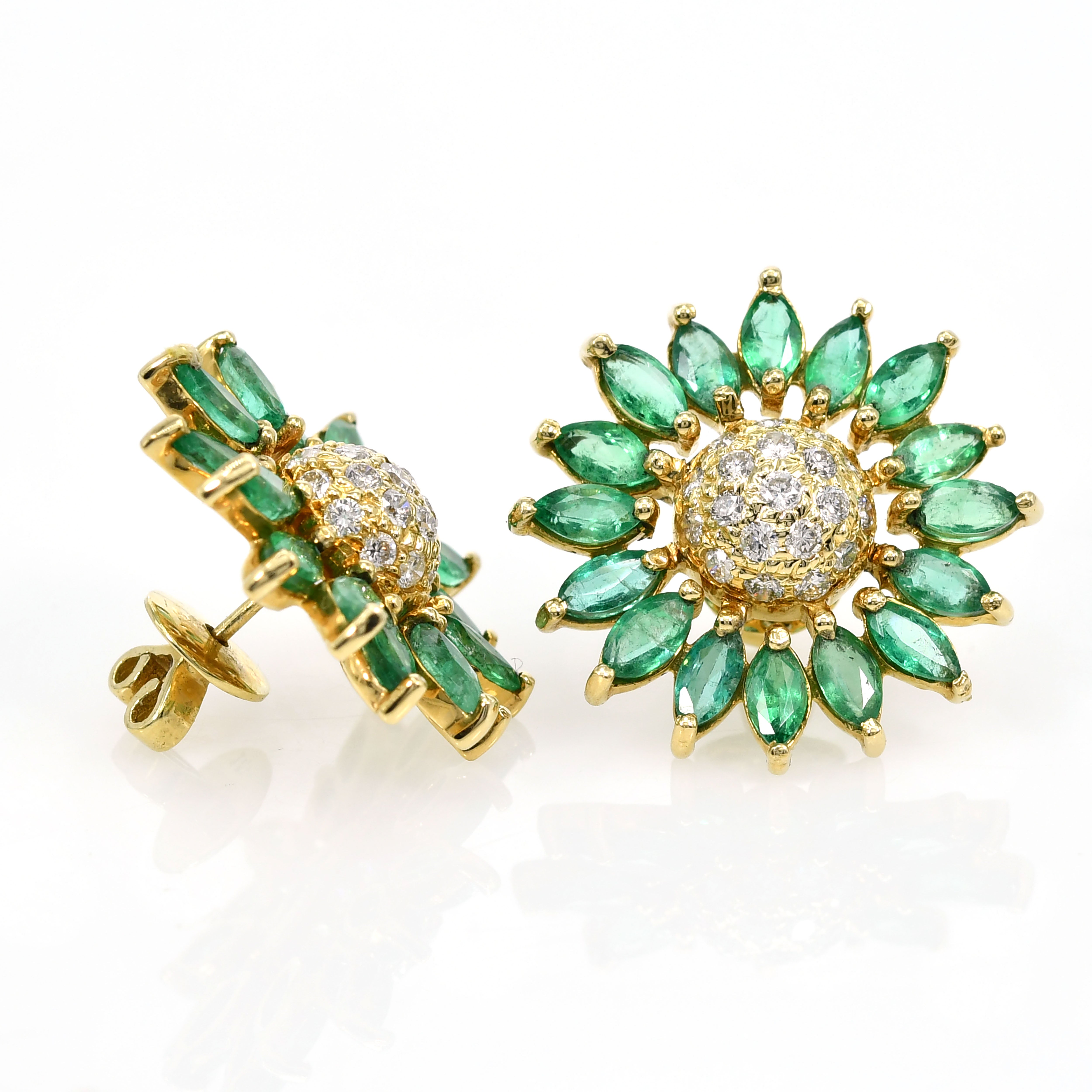 18k Yellow Gold Sun Flower Design Gold Emerald Diamond Stud Earrings