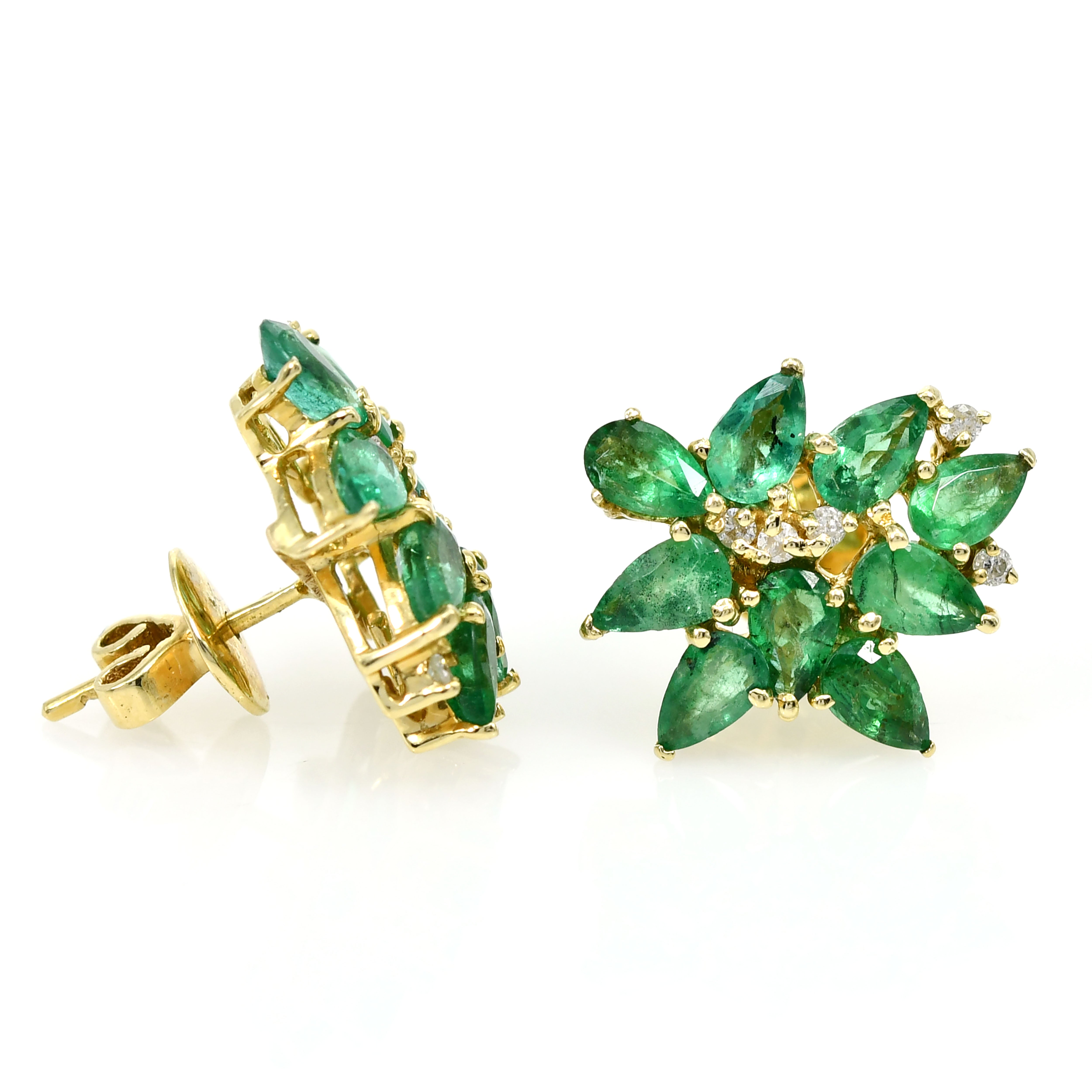 14k Yellow Gold Round Diamond & Emerald Earrings