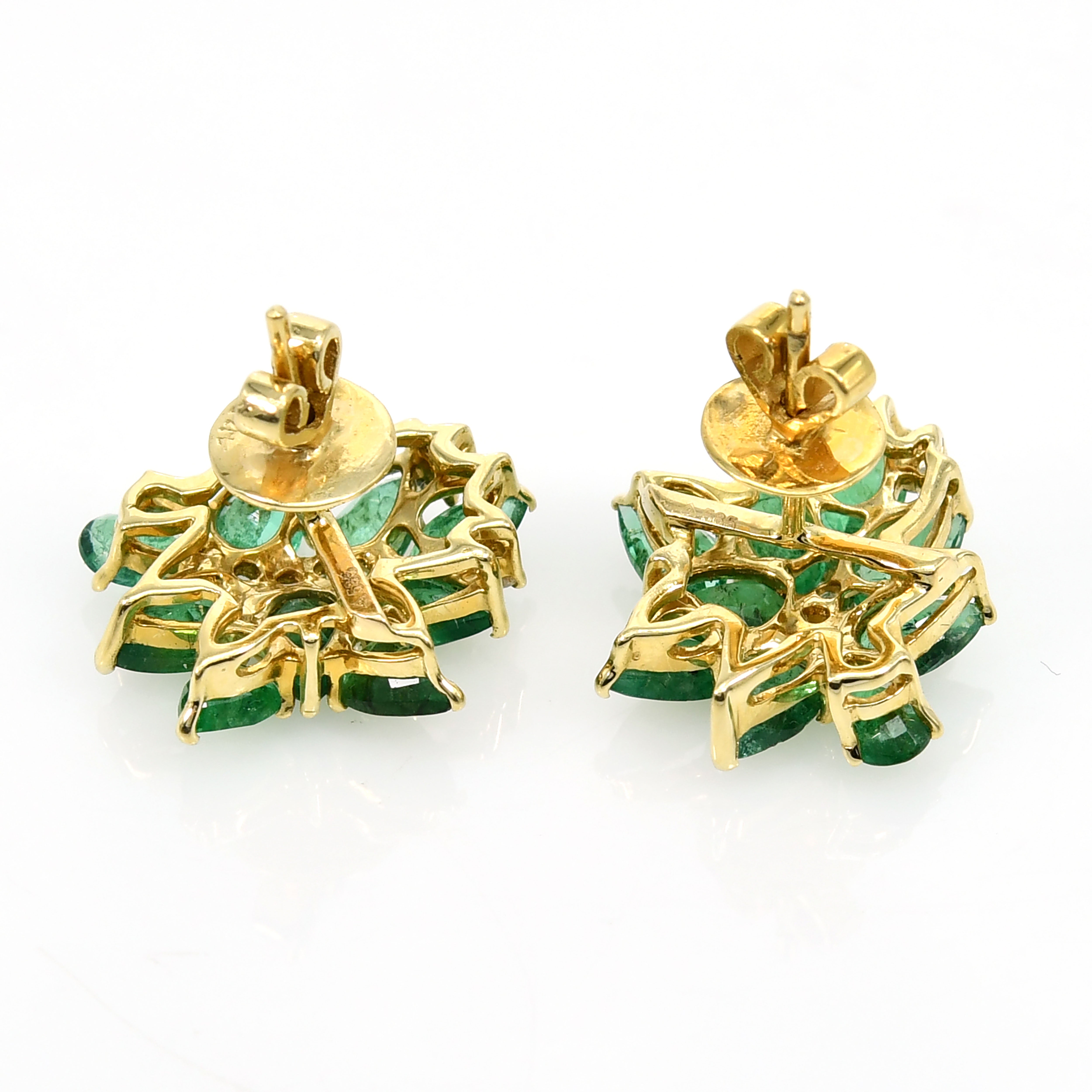 14k Yellow Gold Round Diamond & Emerald Earrings