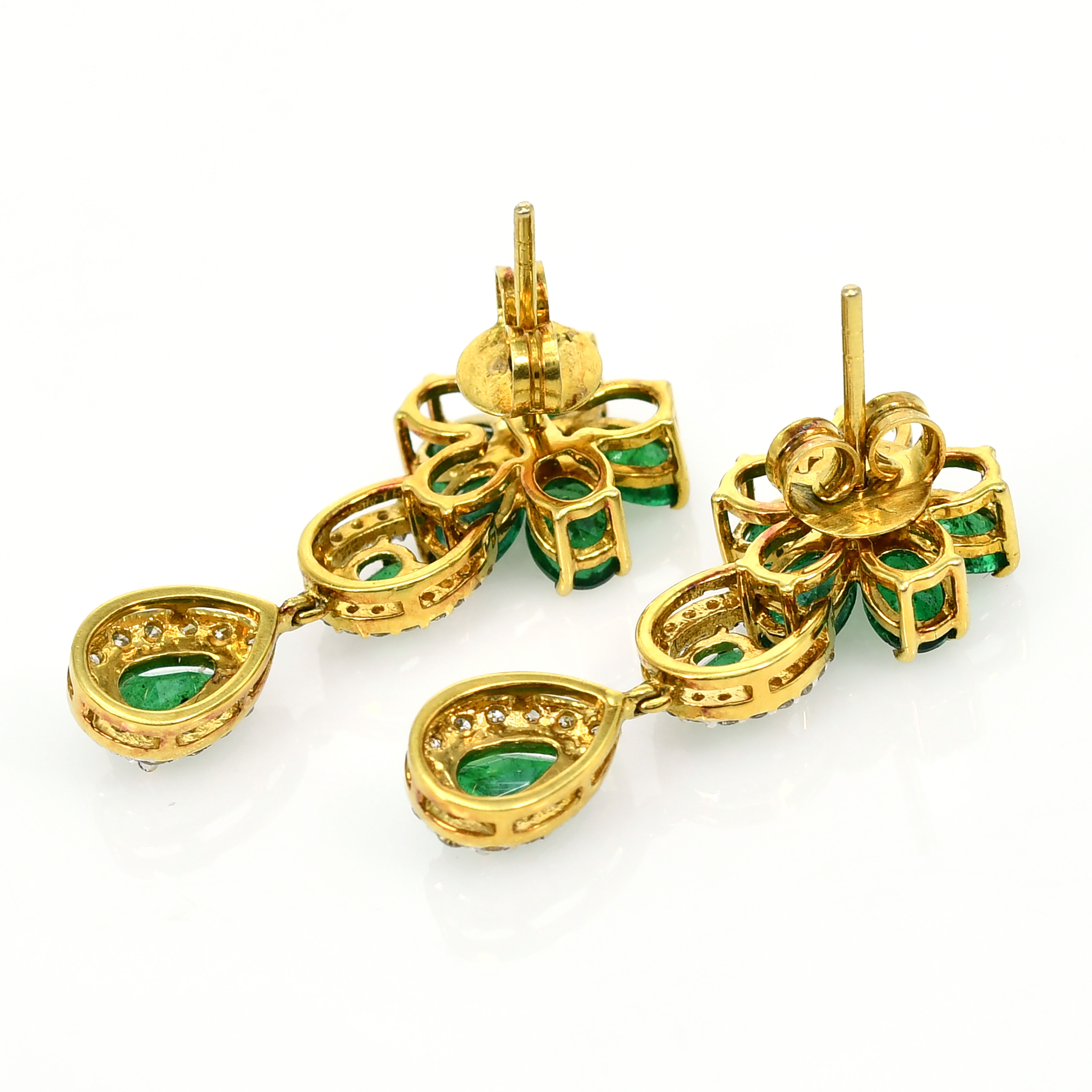 18k Yellow Gold Oval Cut Emerald & Diamond Earrings